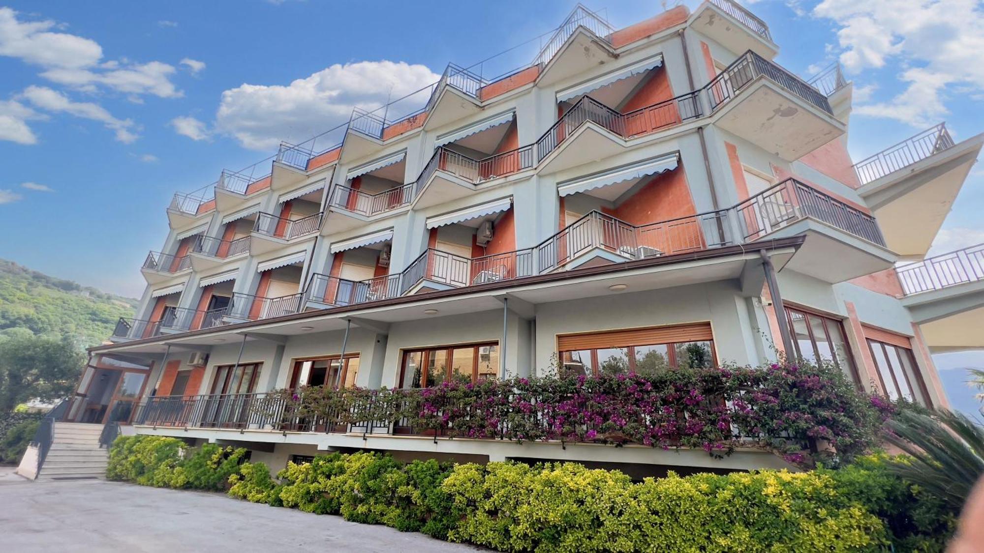Hotel Royal Villammare Kültér fotó